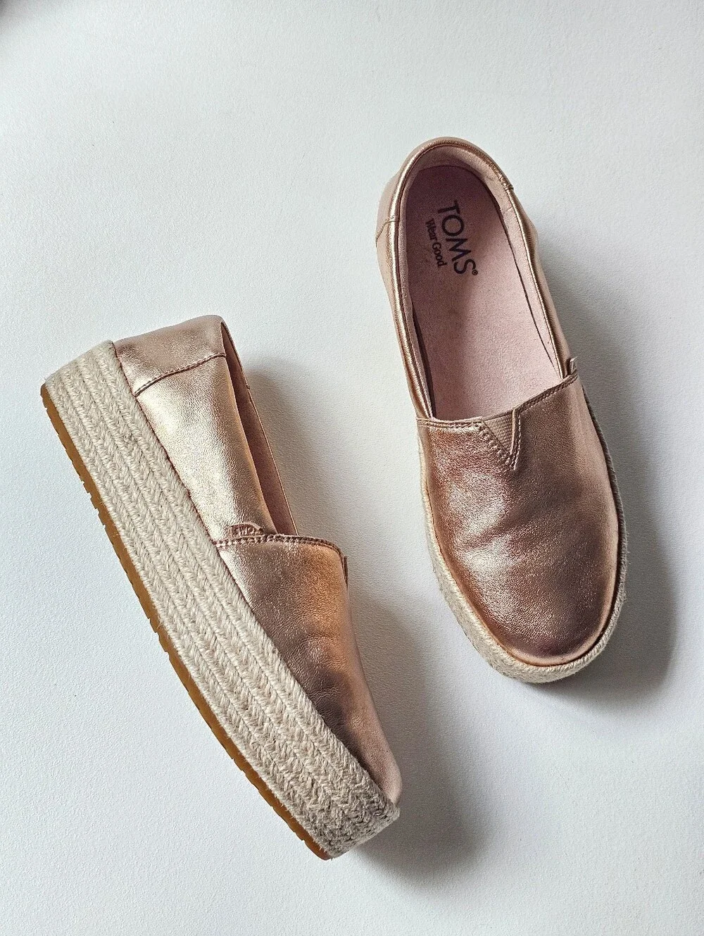 TOMS Valencia Rose Gold Metallic Leather Jute Platform Espadrille SlipOn Shoes 8